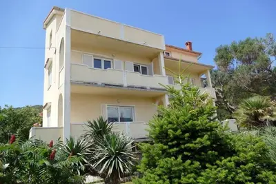 Image de Appartement de deux chambres avec la terrasse et la vue sur le mer Supetarska Draga - Donja, Rab (A-15983-b)