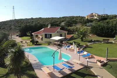 Image de Villa La Rocada, 13 mètres piscine avec jacuzzi, jardin, aire de jeux enfants