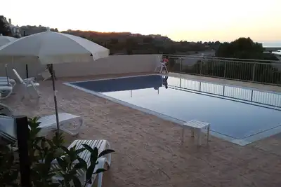 Image de Appartement Avec Piscine A 50 Metres De La Mer