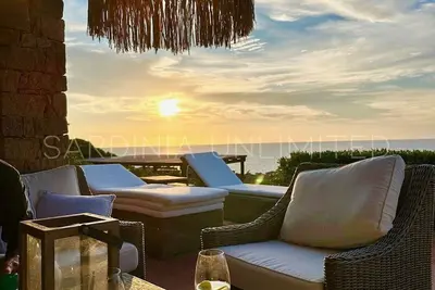 Image de Villa Li Junchi : votre refuge privé avec une vue imprenable sur la mer - Sardinia Unlimited