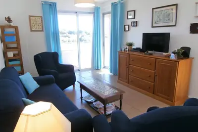 Image de Appartement de luxe dans une copropriété privée, piscine, à 250m de la plage.