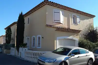 Image de Villa dans Domaine - proche mer - confort - calme - jardin clos - Bbq - parking