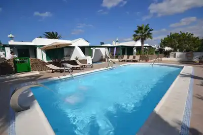 Image de Cozy Villa à Las Terracitas / Internet & piscine chauffée + alarme + télévision anglaise