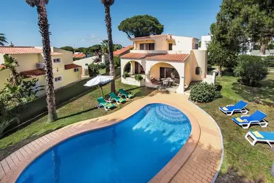 Image de Exclusive Retreat in Vilamoura, private pool, off-street parking, Free Ac & wifi