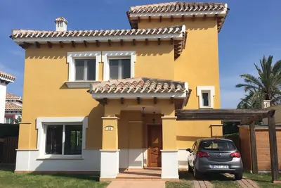 Image de Villa de 3 chambres récemment rénovée avec piscine privée chauffée, clubs de golf et Wii.