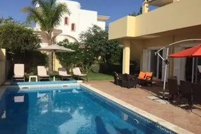 Image de Villa Amarela - Superbe nouvelle villa avec piscine privée et jardin