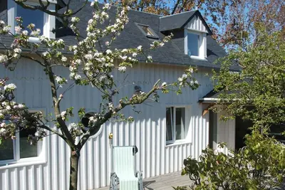 Image de Saint Cast maison de charme en bois prés de la plage