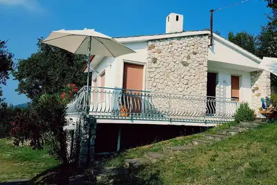 Image de Villa dans le pays avec une vue sur le lac de Garde, Torri del Benaco