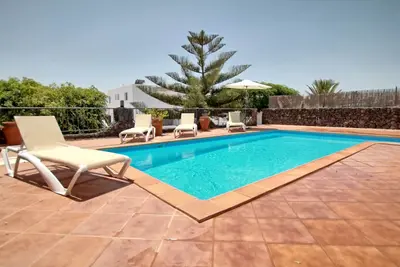 Luxury 3 bedroom Villa with heated pool. Just a few minutes walk from