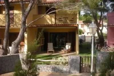Image de Maison avec jardin près de la mer