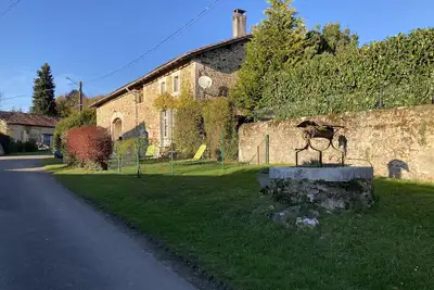 Image de Ferme Avec Jardin Et Piscine sécurisée
