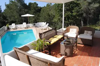 Image de Belle villa de 3 chambres avec appartement privé et piscine privée à proximité des plages