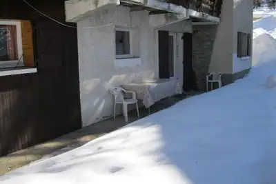 Image de Appartement en rez de chaussee de chalet