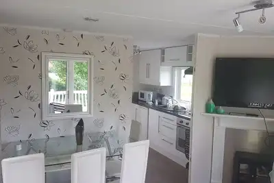 Image de Luxury Pine Wood Lodge, situé dans la magnifique campagne du Dorset, attractions nr