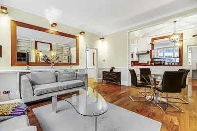 Image de Superbe et spacieuse maison de vacances à South Kensington