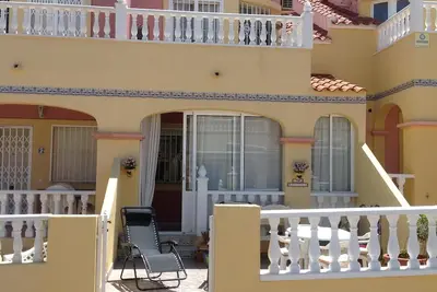 Image de Maison de 2 chambres, climatisation, fermée, zone Villamartin, Orihuela Costa