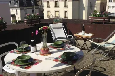 Image de Appartement de charme classé **** - 52 m2 + Terrasse 25 m2 - Parking privatif