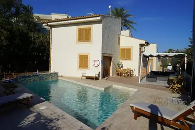 Image de A 2 mn de la mer: Villa avec piscine, idéale pour les grandes familles / groupes en vacances