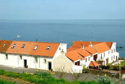 Image de Cottage avec de superbes vues panoramiques sur la mer et Wifi gratuit