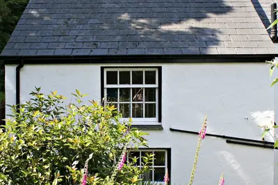 Image de Cottage à proximité du sentier côtier et des plages de Borth Y Gest et Morfa Bychan