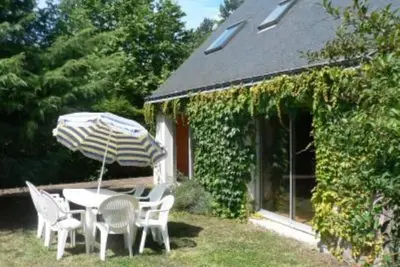 Image de Villa avec jardin clos, à 600m de la mer et sentiers côtiers, ping pong + jeux.
