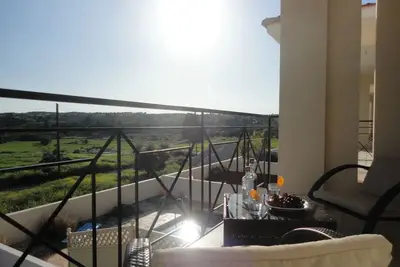 Image de Villa élégante avec piscine