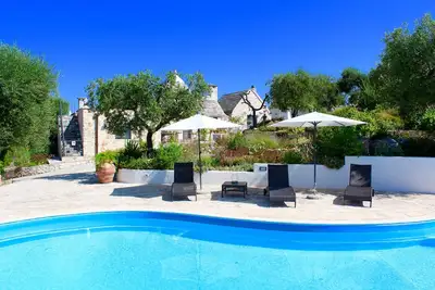Trullo avec piscine privée (15x7), Wi-Fi gratuit, table de tennis, vélo de montagne disponible