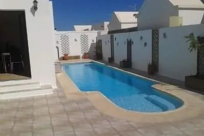Image de Villa Katie est une fantastique villa privée 3 chambres avec piscine et est à côté de la plage
