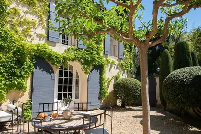 Image de 7 lits 18ème Mas Perfect Location aux Alpilles