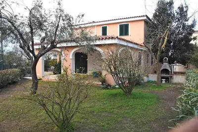 Image de Appartement avec jardin dans une maison à deux familles