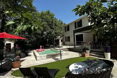 Image de Magnifique Villa avec piscine - La Provence au calme -30min des plages