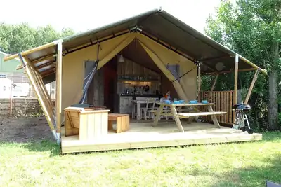 Image de Maison de vacances à Kamperland, près de la mer et de la mer, tente de safari pour 6 personnes
