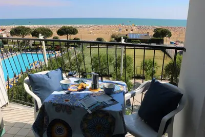 Image de Appartement lumineux avec vue mer frontale - Beahost