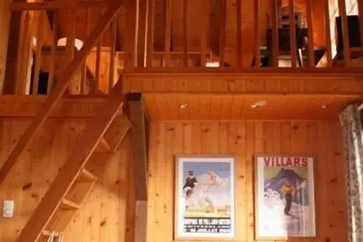 Image de Charmant chalet au milieu des Alpes suisses