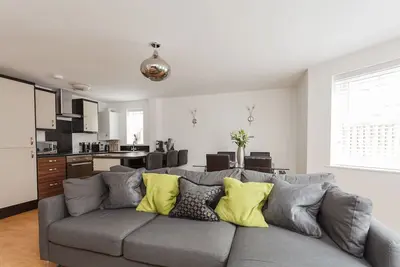 Image de Superbe appartement contemporain, situé 0. 3 miles de Bournemouth Beach