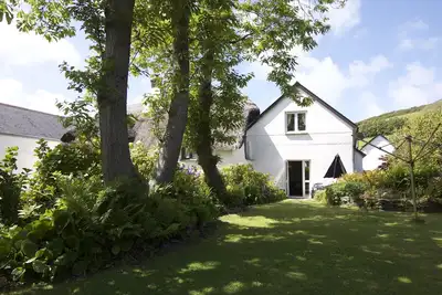 Image de Manor Cottage, Croyde Village / 5 couchages / emplacement niché / 800m de la plage