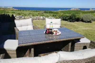 Image de Ile D'Ouessant : Vivez au bout du monde  Maison avec vue mer et jardin clos