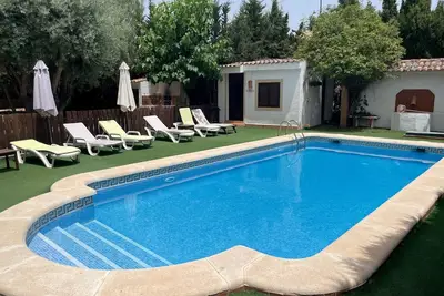 Image de Villa de luxe individuelle avec piscine privée, Pour 9 à 5 personnes