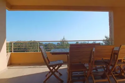 Image de appartement récent, vue sur mer, classé 3 étoiles