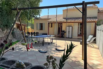 Image de Villa T4/T5 climatisée à 5min plages, calme, jardin sans vis-à-vis