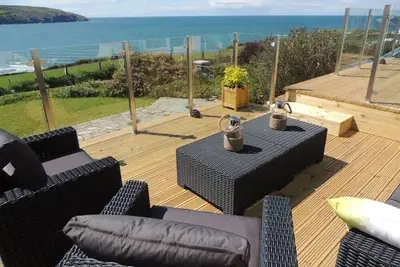 Image de Maison de vacances de 3 chambres avec vue spectaculaire sur la mer