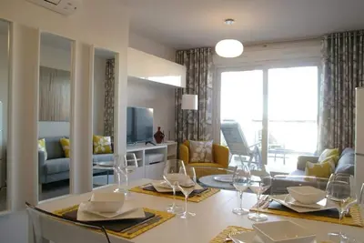 Image de Élégant, appartement près de la plage de sable fin, le port de Denia et de la ville.