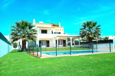 Image de Bord de mer Villa de luxe moderne 50m de la plage Gale, vue sur la mer, wifi, cl