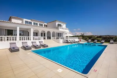 Image de Vivenda Salgados - Fabuleuse villa de 6 chambres près d'Albufeira, golf et plages.