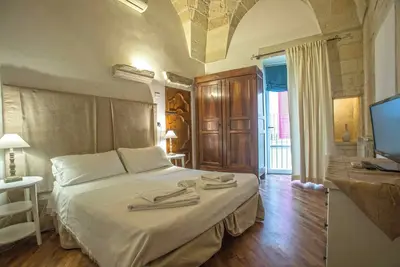 Image de Appartement dans le centre historique avec terrasse et cuisine ** Réductions pour longues périodes *