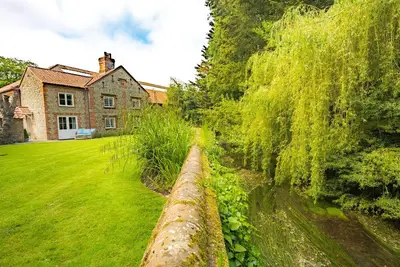 Image de Glaven Cottage est un gîte classé Grade Ii situé dans un endroit idyllique