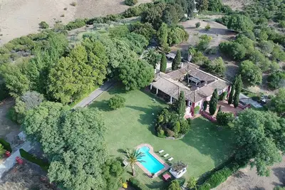 Image de Magnifique ferme avec piscine et vue à seulement 20 km. sotogrande