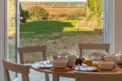 Image de Un super chalet bénéficiant d'une vue imprenable sur les marais