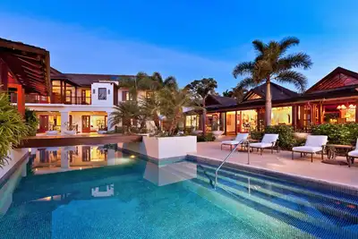 Image de Villa de luxe 4 chambres sur la cĂ´te ouest sur Sandy Lane nr sea, 56'saltwater pool beach cabana