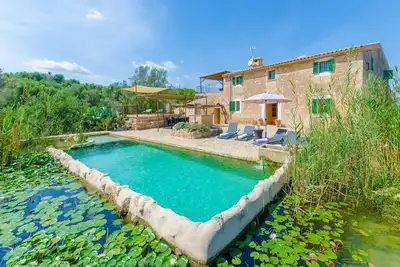 Image de Son Vell - Traditional Majorcan villa with natural pool in the quiet of the countryside. F